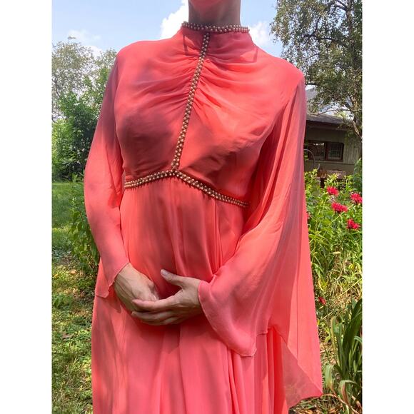 Size L//Vintage 60s Peach Chiffon Gown with Pearl Trim - Picture 3 of 4